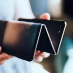 191028_TCL-tri-fold-prototype-phone_001