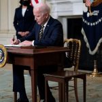 210225_Biden-orders-supply-chain_001